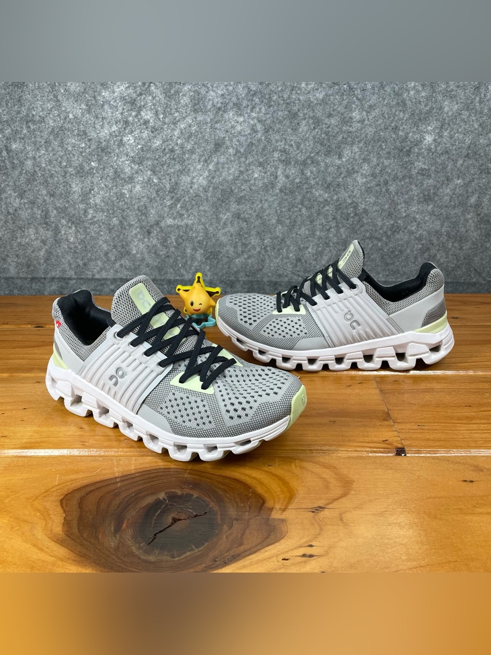 On Cloudswift Womens 8 Alloy Glacier Gray Green Running Shoes CloudTec 41.98679